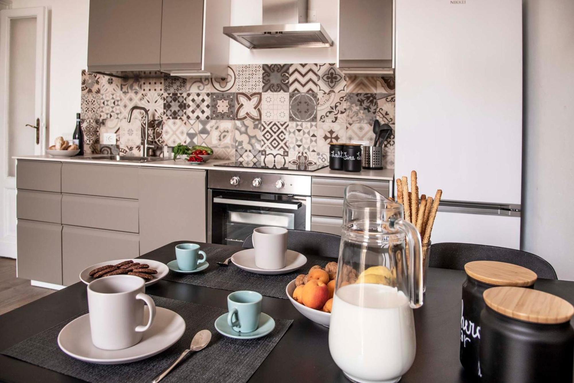 Porpora 109 - Comfy Flat In Loreto District * Milaan